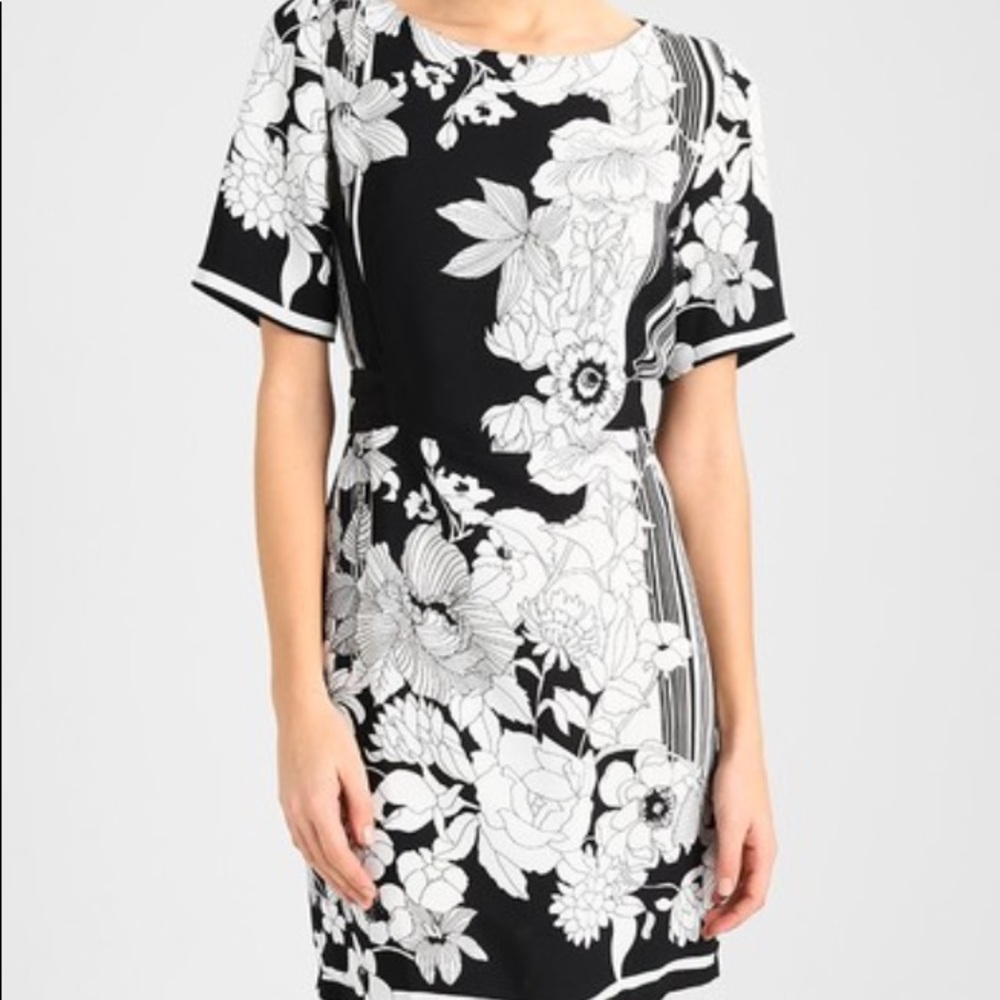 Anna Field- Day dress-floral- black and white